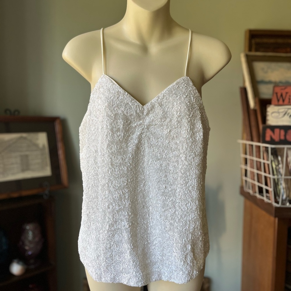 REINA DIAZ COLECCION 5 SEQUINED TANK TOP WHITE PINCHED DEEP V GREAT FOR LAYERING